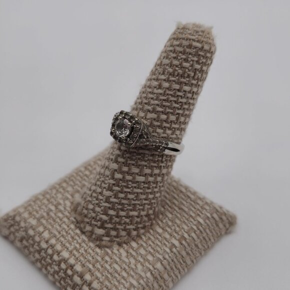 Size 7 Sterling Silver Clear Sapphire Gems Band Ring A3197 - Picture 4 of 10